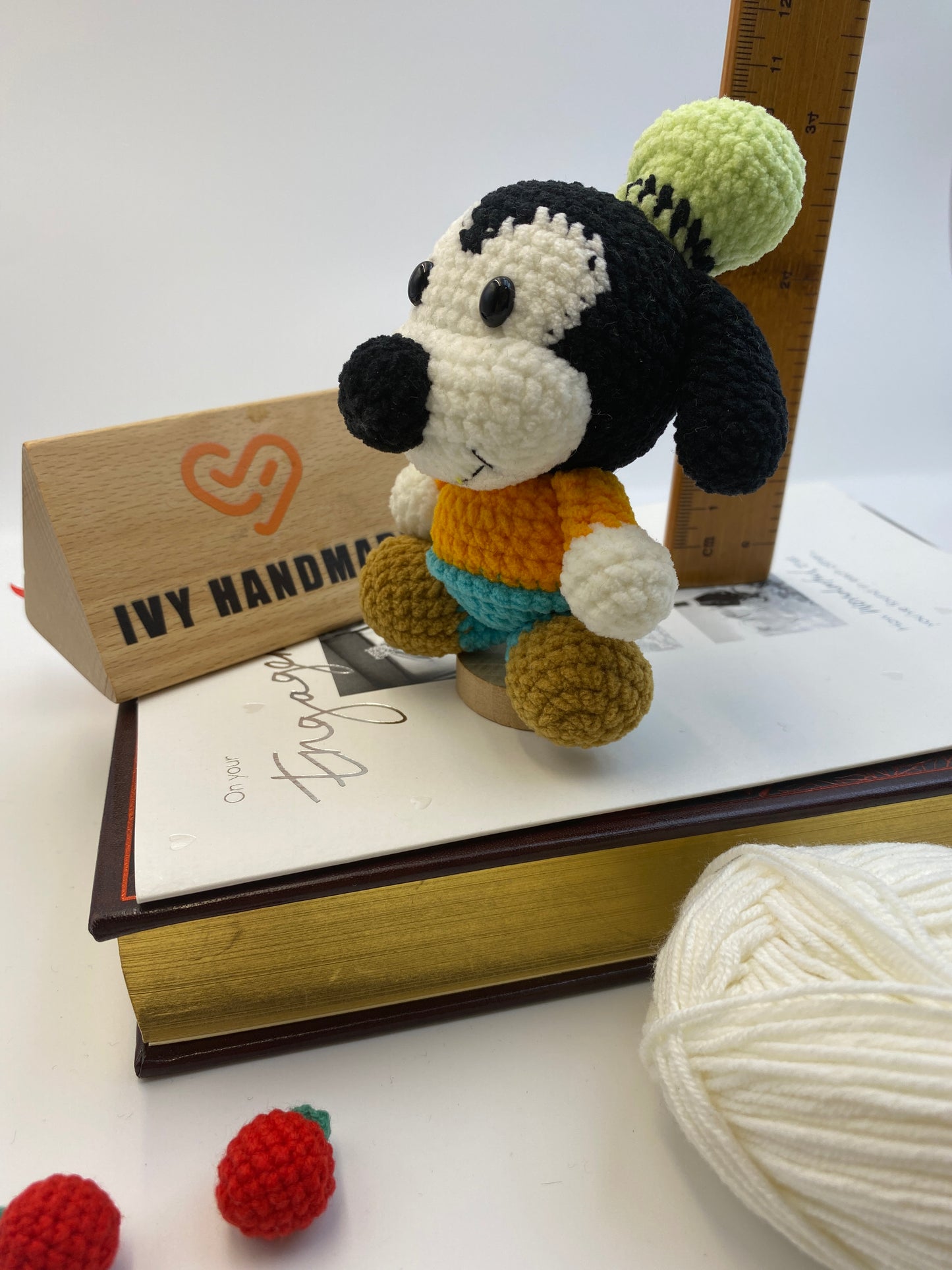 Mickey ,Minnie, Goofy, Pluto--Handmade Crochet