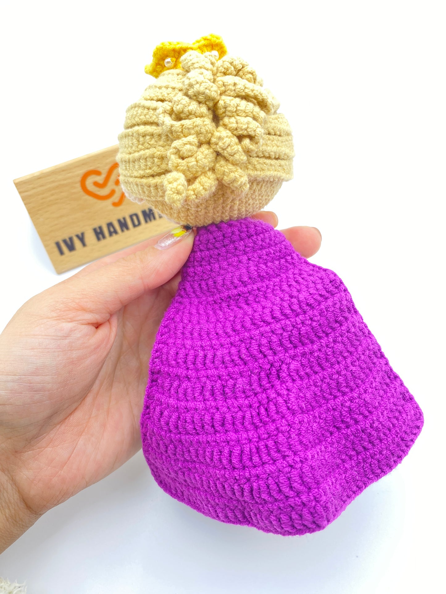 Frozen-Elsa-Handmade Crochet