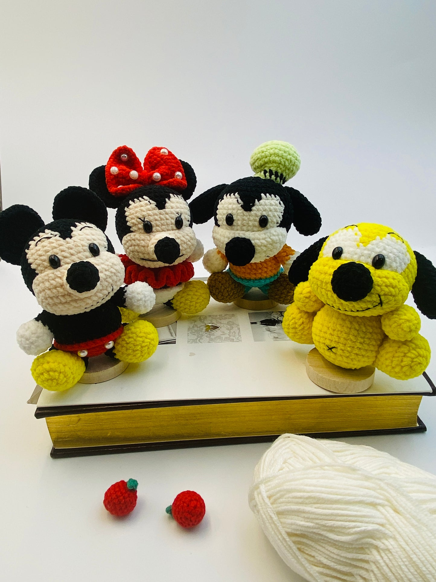 Mickey ,Minnie, Goofy, Pluto--Handmade Crochet