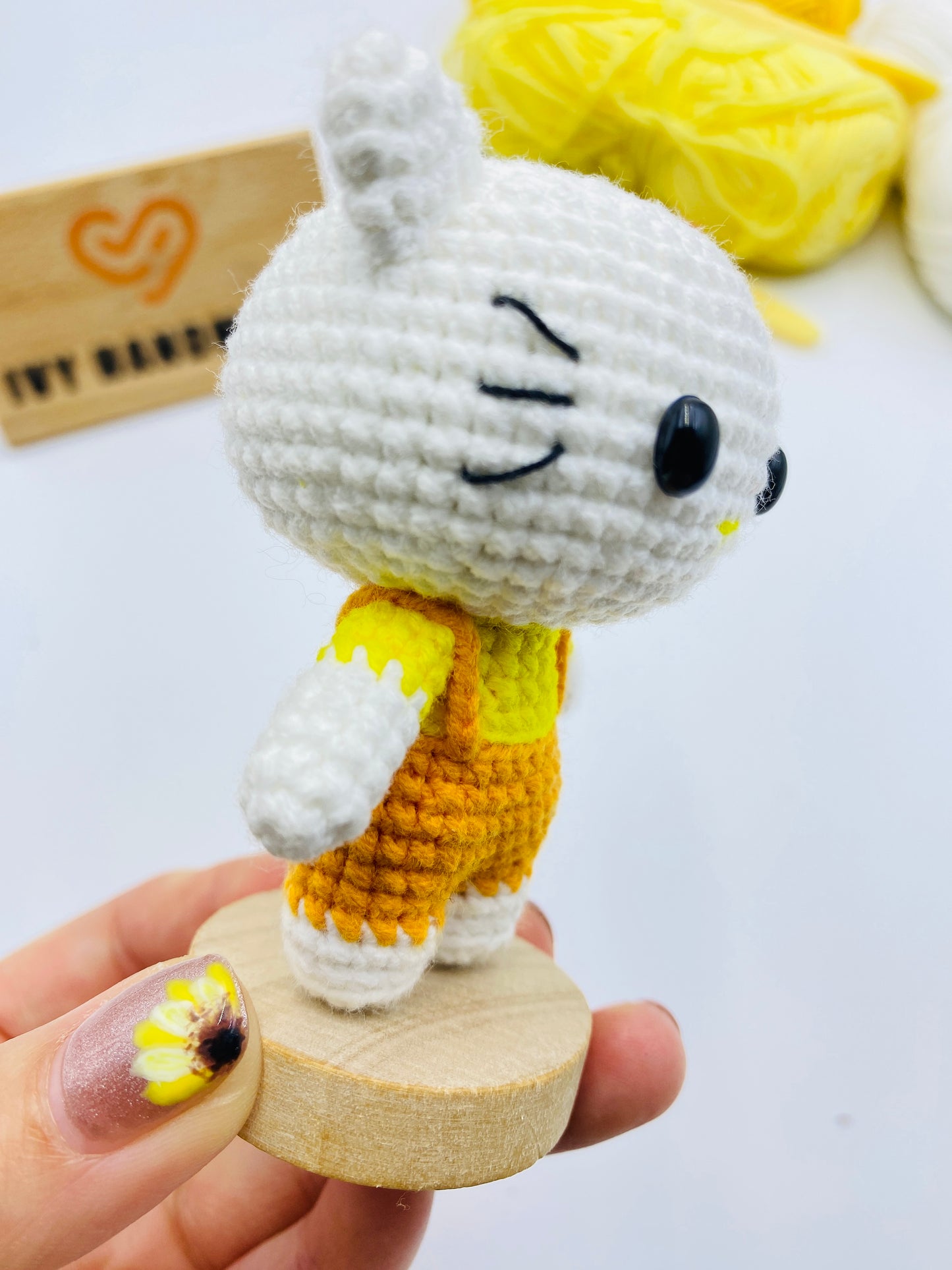Hello Kitty/key chain-Handmade Crochet
