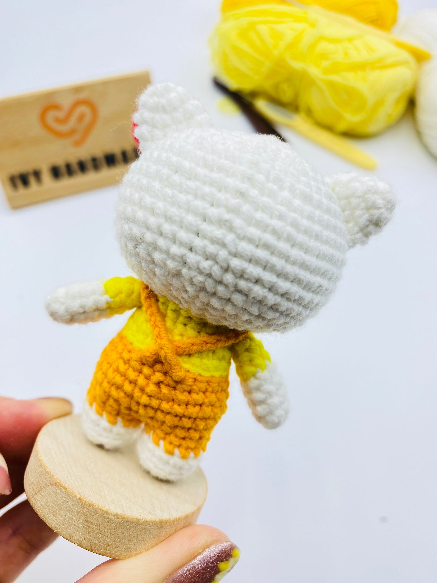 Hello Kitty/key chain-Handmade Crochet