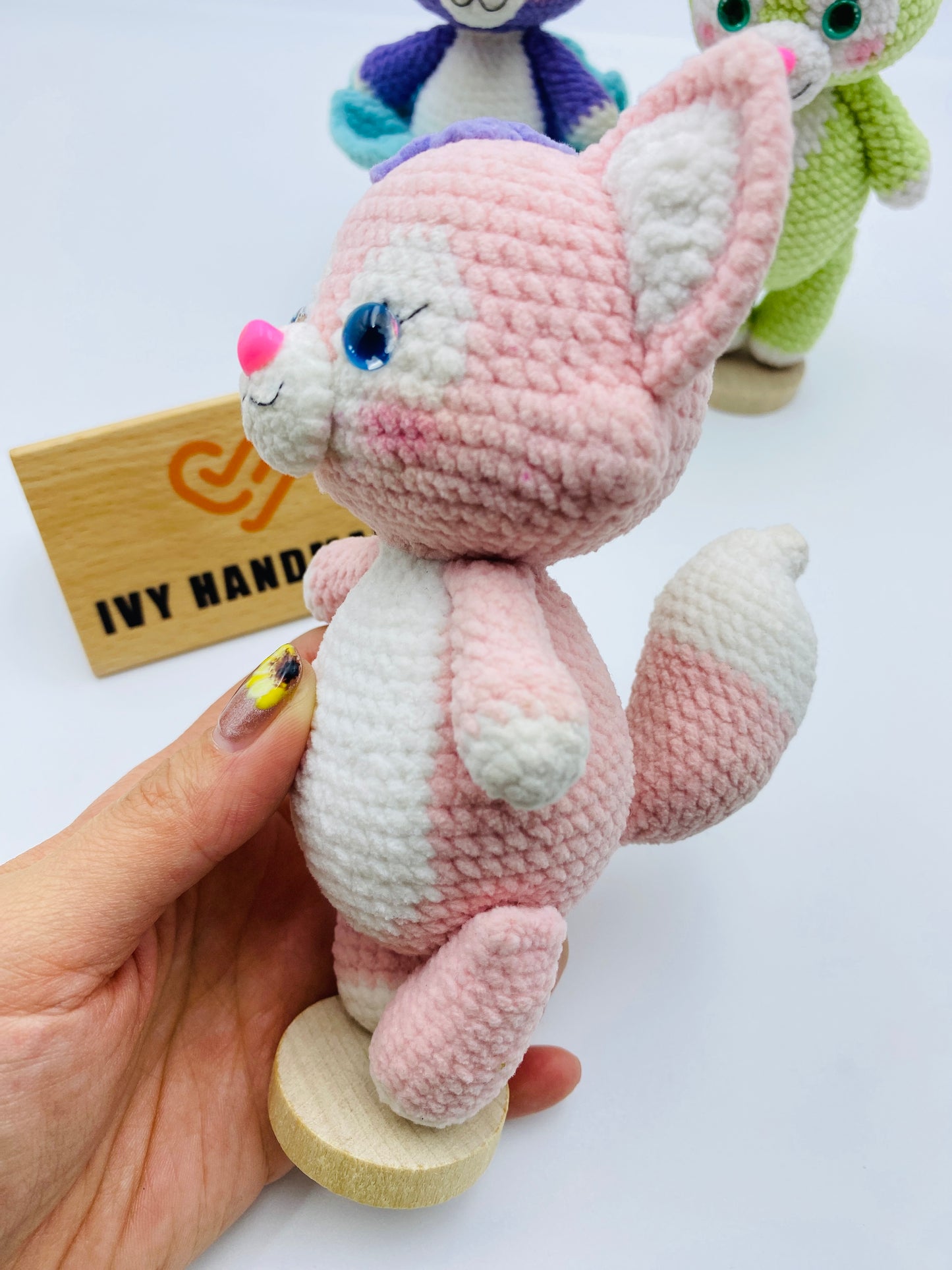 Duffy and friends(Fluffy)(Can stand and sit)-Handmade Crochet