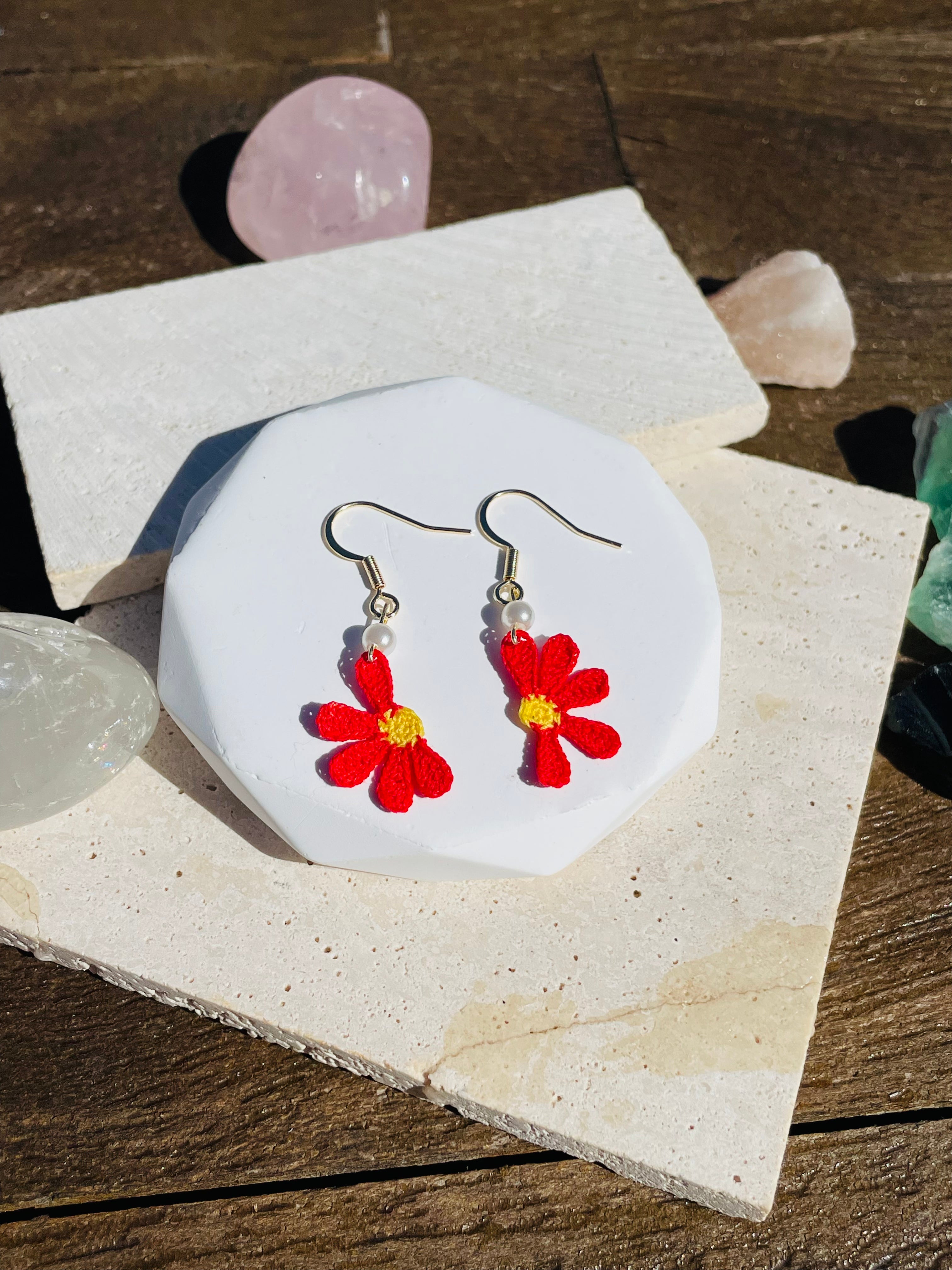 Hand-Crocheted Daisy Drop Earrings&nbsp; 3 Colour