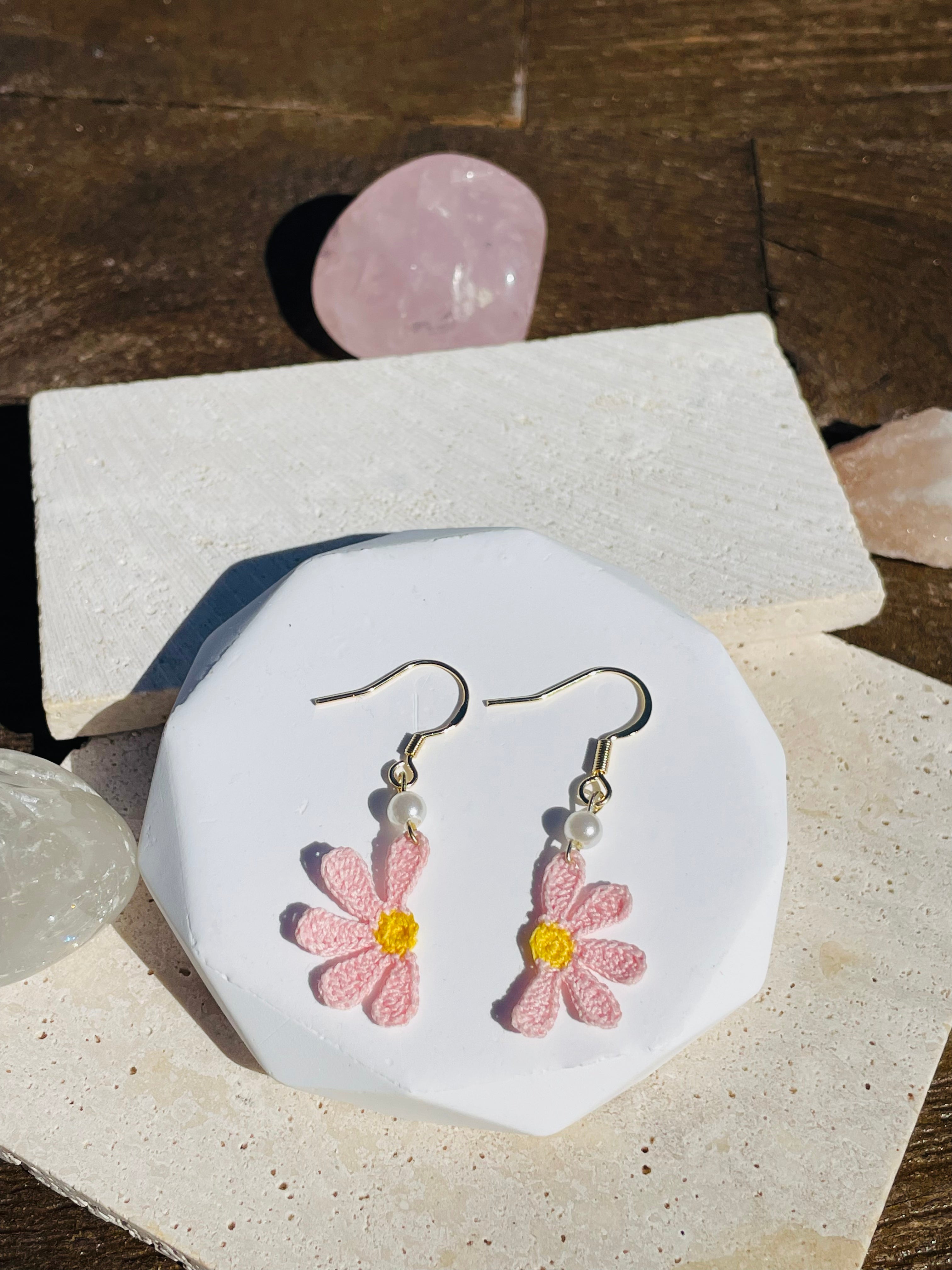 Hand-Crocheted Daisy Drop Earrings&nbsp; 3 Colour