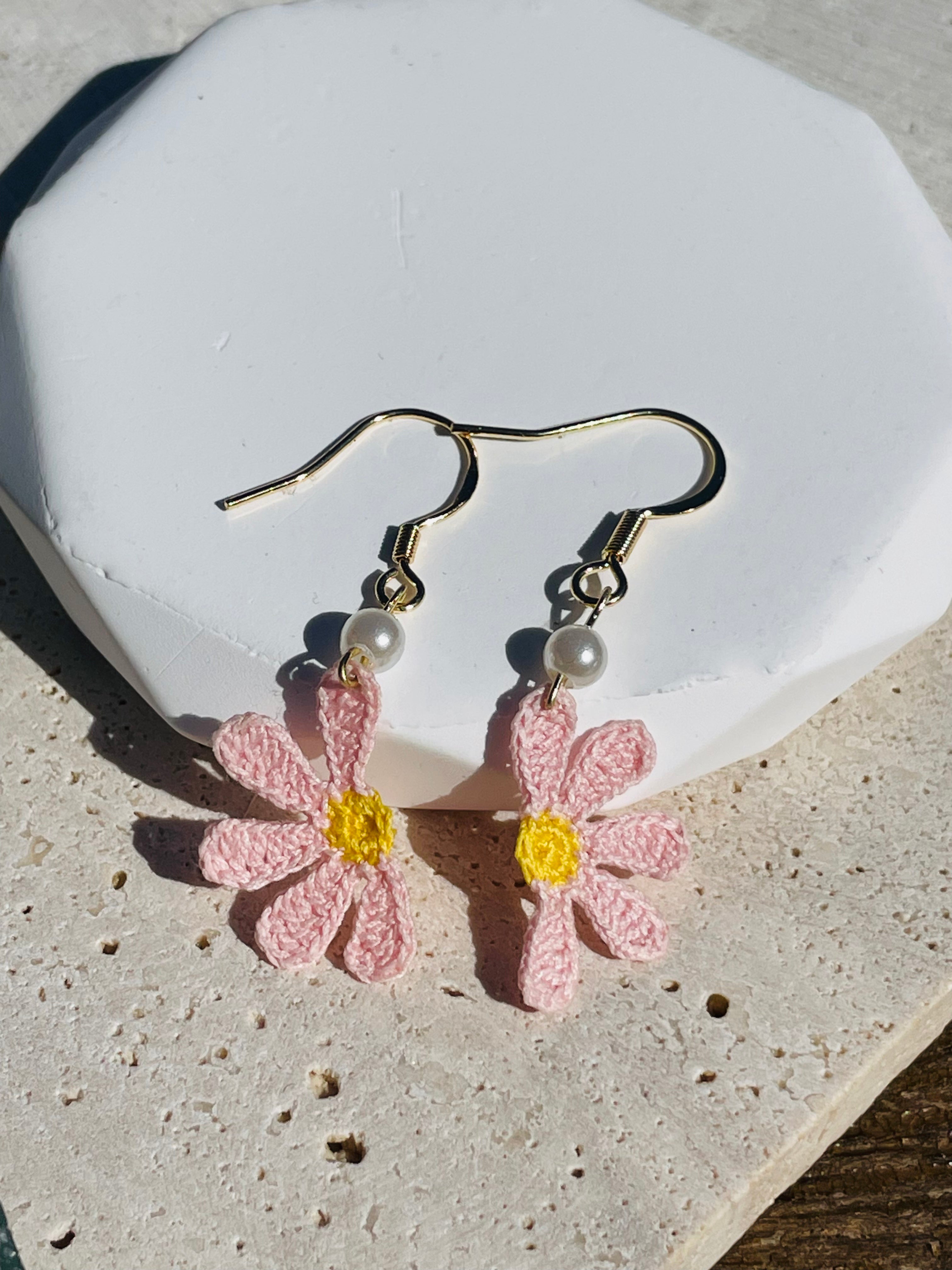 Hand-Crocheted Daisy Drop Earrings&nbsp; 3 Colour