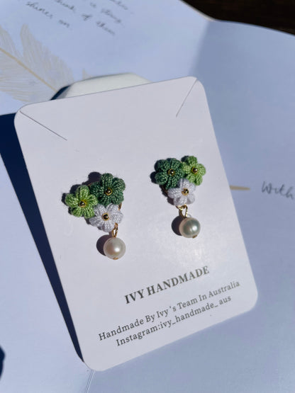 Lune Florette-Handmade Microcrochet Earring