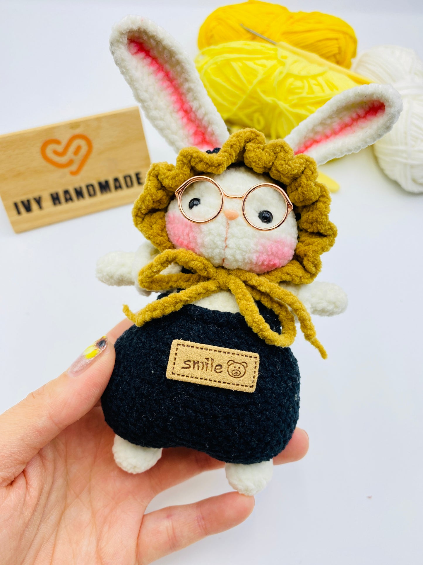 Bunny (The headscarf can be taken off)-Handmade Crochet