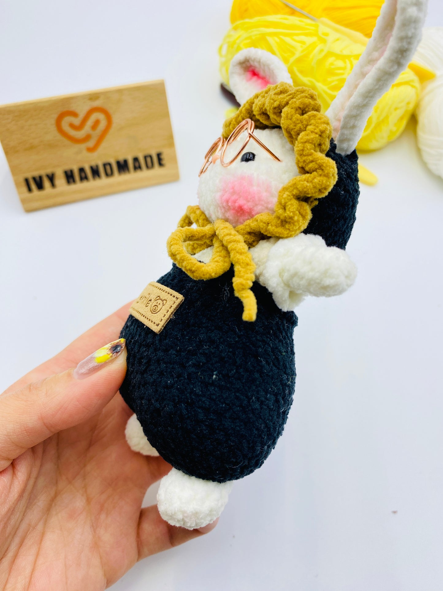 Bunny (The headscarf can be taken off)-Handmade Crochet